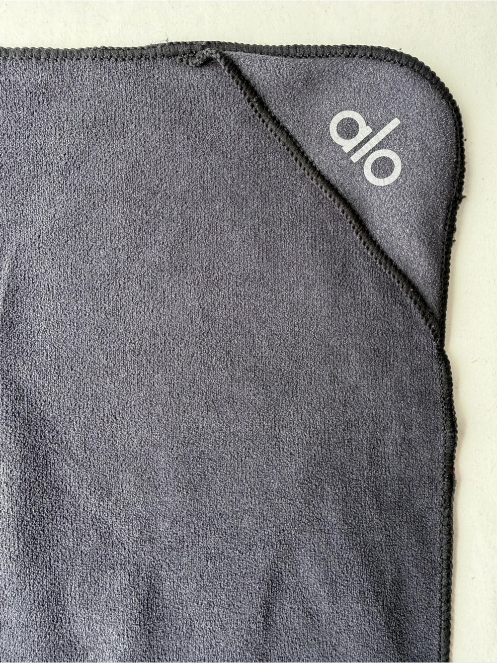 ALO Yoga brand alo